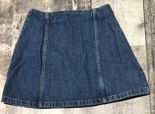 Load image into Gallery viewer, Wilfred Free blue denim skirt - Hers size 2
