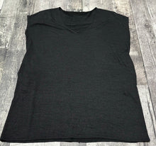 Load image into Gallery viewer, Wilfred Free black sleeveless tunic - Hers size XS
