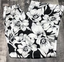 Load image into Gallery viewer, House of Harlow black/white high rise wide leg pants - Hers size XS
