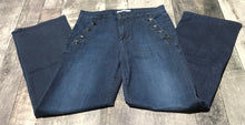 Load image into Gallery viewer, Fidelity dark blue high rise wide leg jeans - Hers size 29
