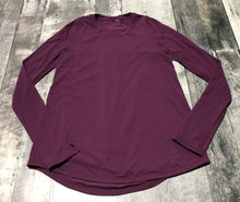 Load image into Gallery viewer, lululemon purple long sleeve athletic top - Hers size approx M
