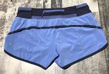 Load image into Gallery viewer, lululemon blue/dark blue athletic shorts - Hers size 6
