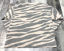 Load image into Gallery viewer, American Eagle cream/grey oversized sweater - Hers size S
