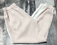 Load image into Gallery viewer, Babaton beige/white trousers - Hers size XS
