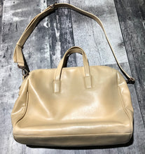 Load image into Gallery viewer, Matt &amp; Nat pale yellow purse
