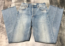 Load image into Gallery viewer, Denim Forum light blue high rise straight leg jeans - Hers size 23
