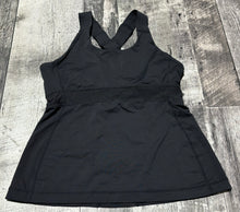 Load image into Gallery viewer, lululemon black tank top - Hers size 8
