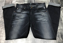 Load image into Gallery viewer, 7 for all mankind black/grey mid rise relaxed skinny jeans - Hers size 27
