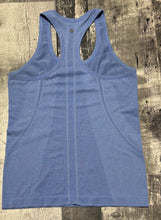 Load image into Gallery viewer, lululemon light blue tank top - Hers size 6
