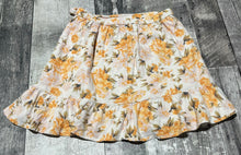 Load image into Gallery viewer, American Eagle white/yellow wrap skirt - Hers size S
