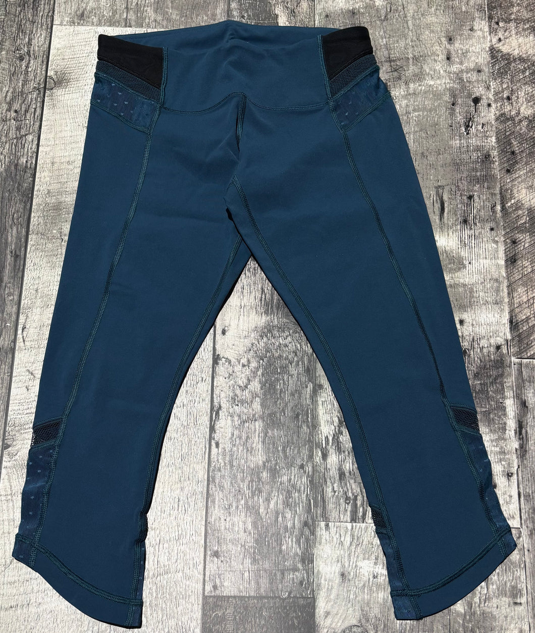 lululemon teal cropped leggings - Hers size 4