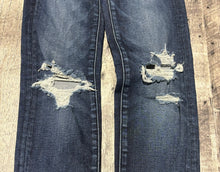 Load image into Gallery viewer, American Eagle dark blue high rise  skinny jeans - Hers size 00
