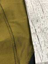 Load image into Gallery viewer, Nike green/black leggings - Hers size M
