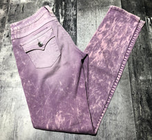 Load image into Gallery viewer, True Religion purple low rise skinny jeans - Hers size 28
