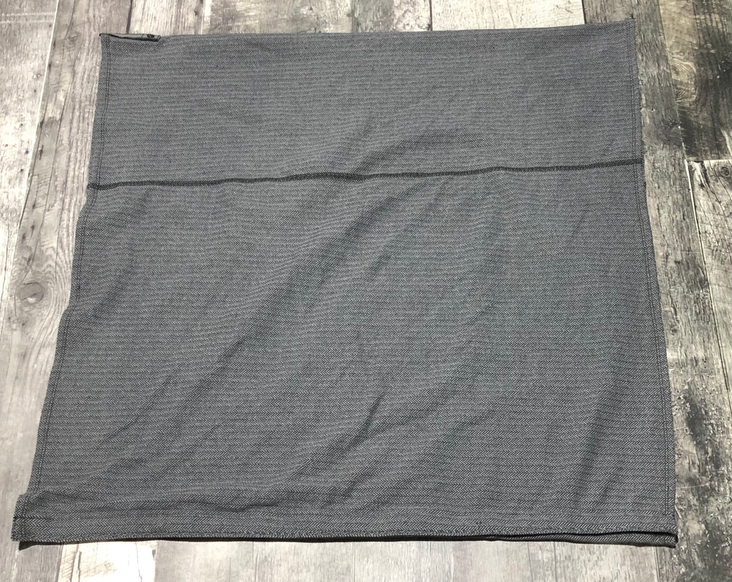 lululemon grey scarf