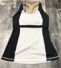 Load image into Gallery viewer, lululemon white/black athletic tank top - Hers size 6
