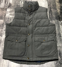 Load image into Gallery viewer, GAP grey puffer vest - His size XS
