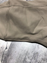 Load image into Gallery viewer, Alo beige high rise leggings - Hers size S
