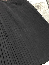 Load image into Gallery viewer, lululemon brown/black peplum athletic tank top - Hers size 6
