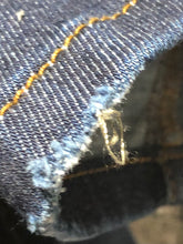 Load image into Gallery viewer, Joe’s dark blue high rise skinny ankle jeans - Hers size 27
