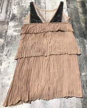 Load image into Gallery viewer, BCBG beige/black sleeveless dress - Hers size S
