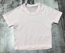 Load image into Gallery viewer, lululemon baby pink crop athletic top - Hers size 2
