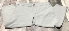Load image into Gallery viewer, lululemon grey ankle length pants - His size 38
