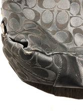 Load image into Gallery viewer, Coach black medium size purse
