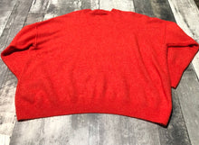 Load image into Gallery viewer, Vince Camuto red sweater - Hers size XL
