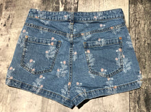 Load image into Gallery viewer, Pilcro blue/pink high rise denim shorts - Hers size 28
