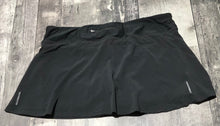 Load image into Gallery viewer, Running Room black skort - Hers size 2XL
