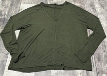 Load image into Gallery viewer, Wilfred green long sleeve - Hers size L
