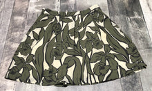 Load image into Gallery viewer, BCBG cream/green skirt - Hers size 4

