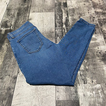 Load image into Gallery viewer, Current Elliot blue jeans - Hers size 28
