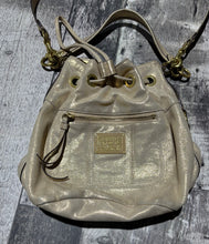 Load image into Gallery viewer, Coach gold small purse
