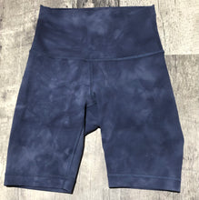 Load image into Gallery viewer, lululemon blue/light blue athletic shorts - Hers size 2
