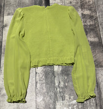 Load image into Gallery viewer, Wilfred green cropped blouse - Hers size S
