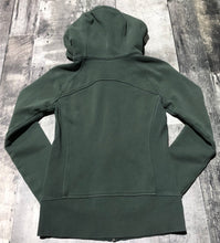 Load image into Gallery viewer, lululemon dark green hoodie - Hers size 4
