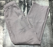 Load image into Gallery viewer, Wilfred Free grey high rise jeans - Hers size 0
