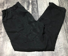 Load image into Gallery viewer, Eileen Fisher black trousers - Hers size XS
