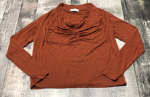 Load image into Gallery viewer, Babaton dark orange long sleeve blouse - Hers size XS
