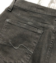Load image into Gallery viewer, 7 for all mankind black mid rise skinny ankle jeans - Hers size 26

