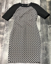 Load image into Gallery viewer, Michael Kors black/white dress - Hers size 0
