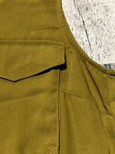 Load image into Gallery viewer, H&amp;M green dress - Hers size 6
