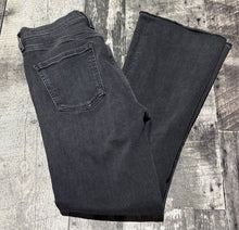 Load image into Gallery viewer, Citizens of Humanity dark grey high rise boot cut jeans - Hers size 26
