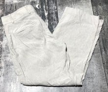 Load image into Gallery viewer, Club Monaco beige mid rise pants - Hers size 4
