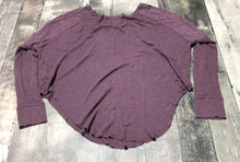 Load image into Gallery viewer, Golden TNA purple long sleeve - Hers size S
