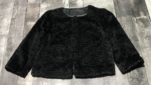Load image into Gallery viewer, Banana Republic black fuzzy crop 3/4 sleeve light jacket - Hers size S
