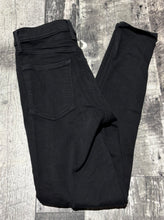 Load image into Gallery viewer, Denim Forum black high rise skinny pants - Hers size 25
