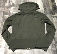 Load image into Gallery viewer, lululemon green zip up sweater - Hers size 6
